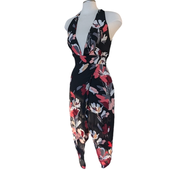 Olivaceous halter dress black & red floral size small - Picture 1 of 11